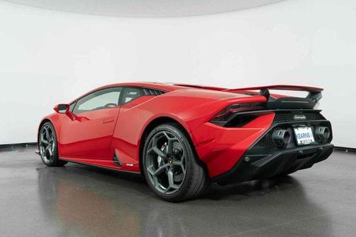 2023 Lamborghini Huracan Tecnica