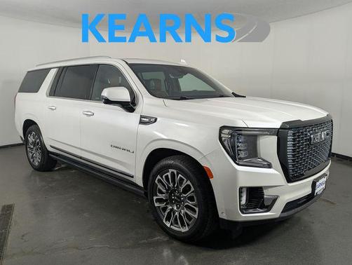 White Frost Tricoat 2023 GMC Yukon XL Denali Ultimate