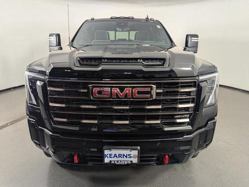 2025 GMC Sierra 2500 AT4