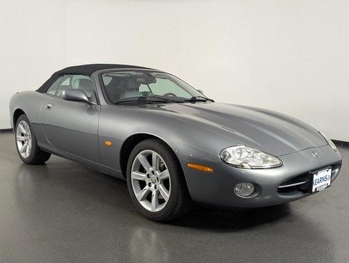 2004 Jaguar XK8 Base (A6)
