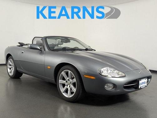 2004 Jaguar XK8 Base (A6)