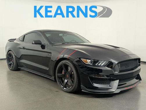 2017 Ford Shelby GT350 Base