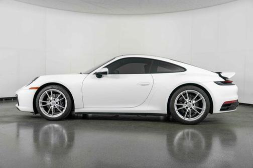 2020 Porsche 911 Carrera