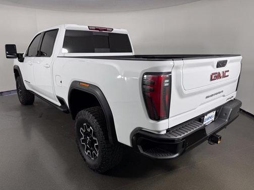 2024 GMC Sierra 2500 AT4