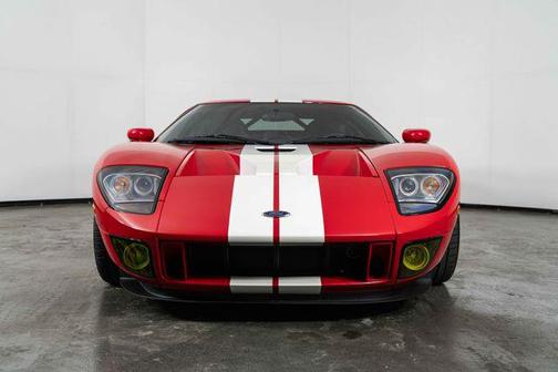 Mark IV Red Clearcoat 2005 Ford GT Base