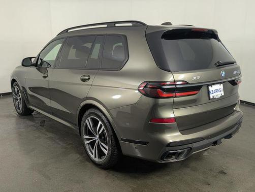 2024 BMW X7 M60i