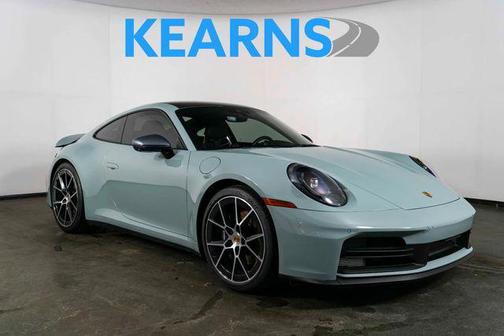 Shade Green Metallic 2025 Porsche 911 Carrera T