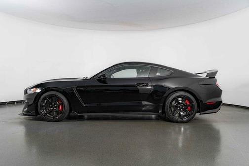 2017 Ford Shelby GT350R Base