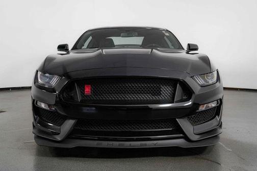 2017 Ford Shelby GT350R Base