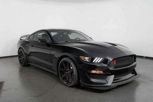 2017 Ford Shelby GT350R Base
