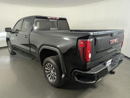Black 2022 GMC Sierra 1500 AT4
