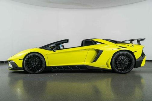 2017 Lamborghini Aventador LP750-4 Superveloce
