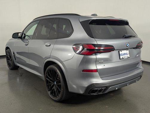 2024 BMW X5 M60i
