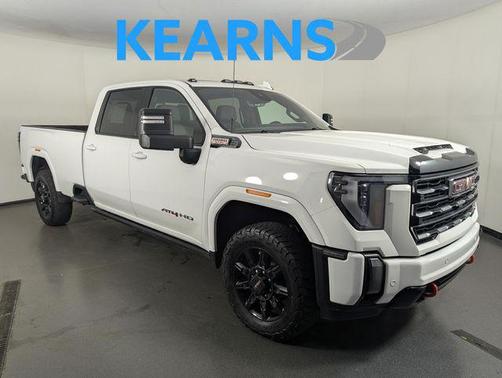 Summit White 2024 GMC Sierra 2500 AT4