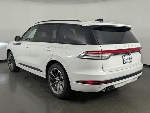 White Metallic 2025 Lincoln Aviator Premiere