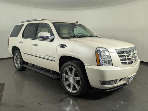 White Diamond Clearcoat 2007 Cadillac Escalade Base