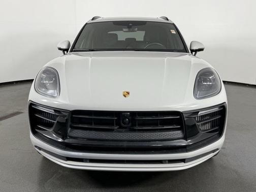 2024 Porsche Macan GTS