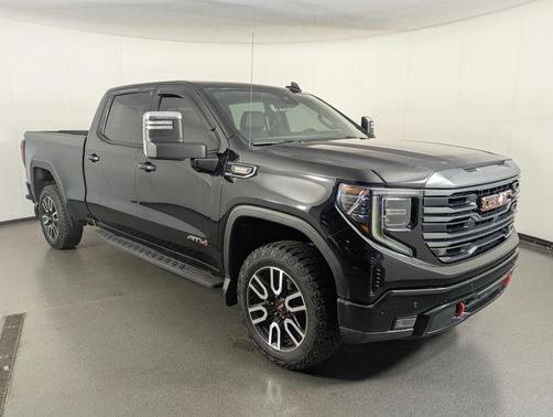Onyx Black 2024 GMC Sierra 1500 AT4