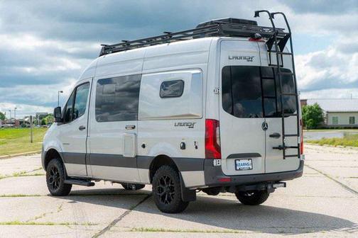 2022 Mercedes-Benz Sprinter 2500 Cargo 144 WB