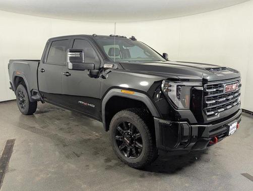 2025 GMC Sierra 2500 AT4