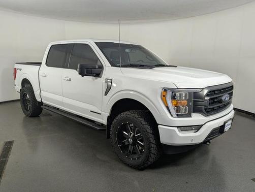 Oxford White 2021 Ford F-150 XLT