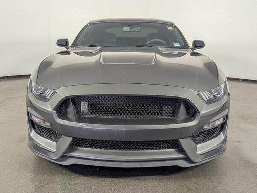 2017 Ford Shelby GT350 Base