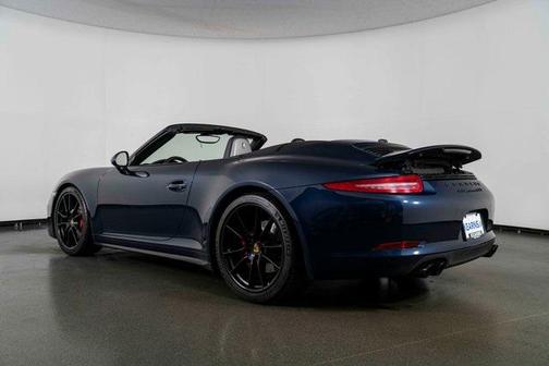 2015 Porsche 911 Carrera GTS