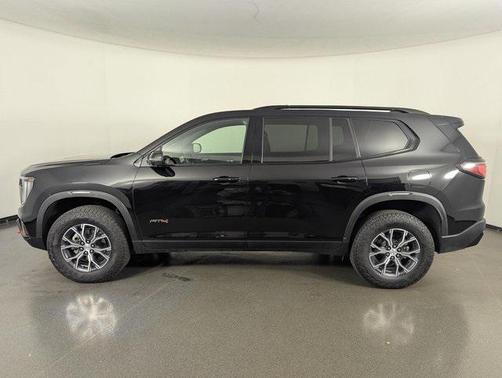 2025 GMC Acadia AWD AT4