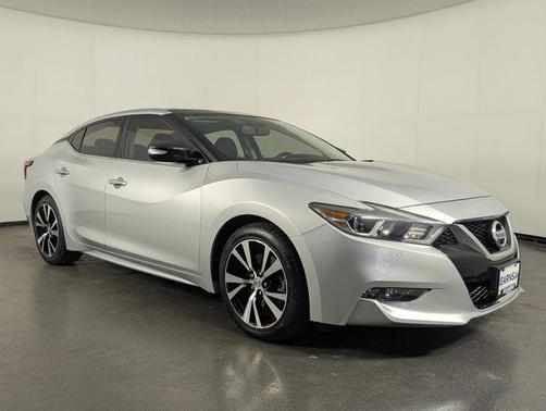 Brilliant Silver 2018 Nissan Maxima 3.5 SL