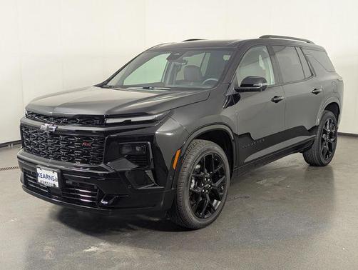Mosaic Black Metallic 2025 Chevrolet Traverse RS