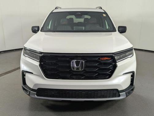 White 2025 Honda Pilot TrailSport