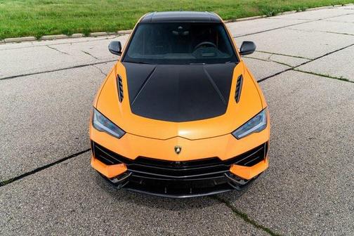2024 Lamborghini Urus Performante