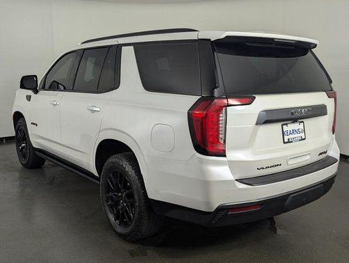2023 GMC Yukon 4WD AT4