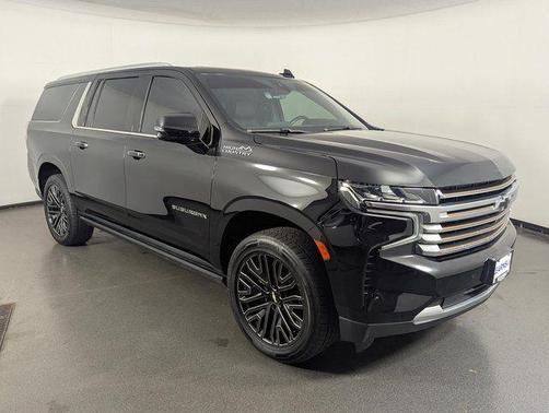 2021 Chevrolet Suburban 4WD High Country