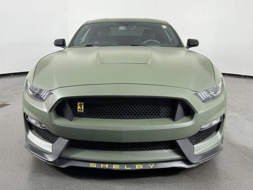 2016 Ford Shelby GT350 Base