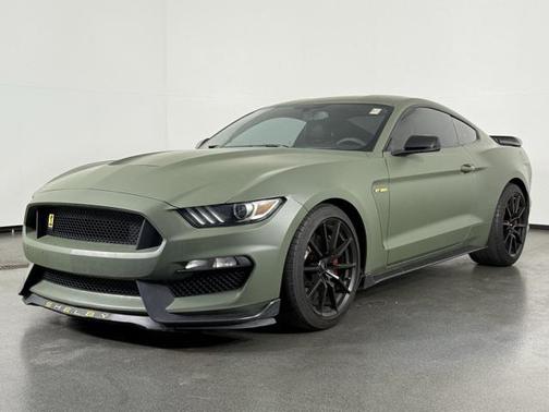 2016 Ford Shelby GT350 Base