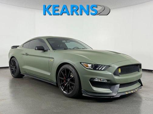 2016 Ford Shelby GT350 Base