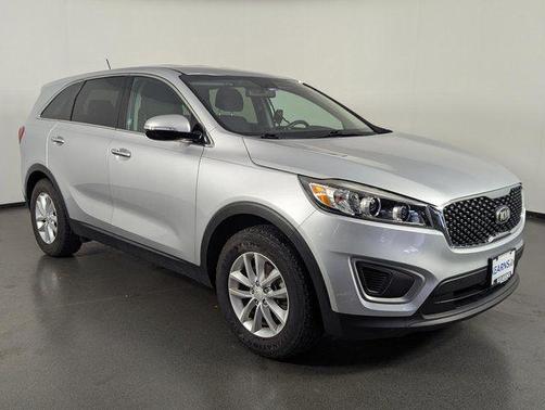 2017 Kia Sorento L