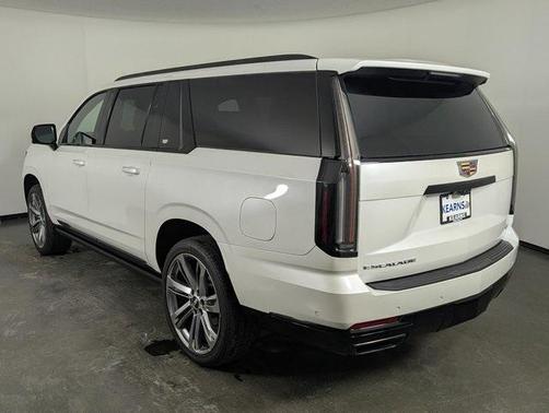 2025 Cadillac Escalade ESV Sport