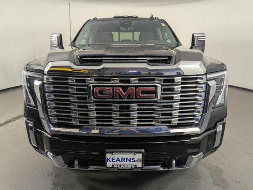 2025 GMC Sierra 3500 Denali