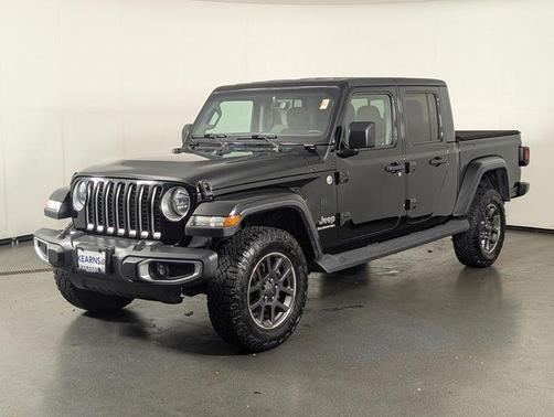 Black Clearcoat 2020 Jeep Gladiator Overland