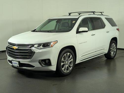 Summit White 2018 Chevrolet Traverse Premier