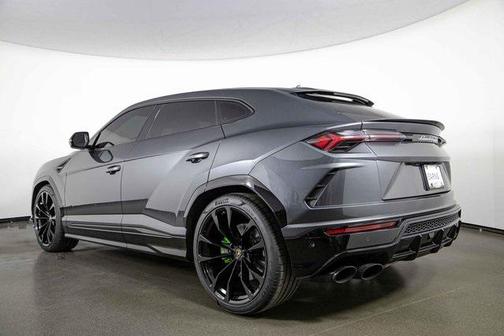 2020 Lamborghini Urus Base