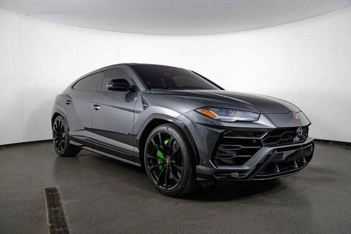 2020 Lamborghini Urus Base