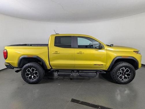 2024 GMC Canyon AT4X