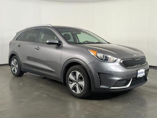 Metal Stream 2018 Kia Niro LX