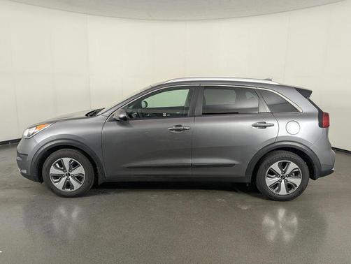 Metal Stream 2018 Kia Niro LX