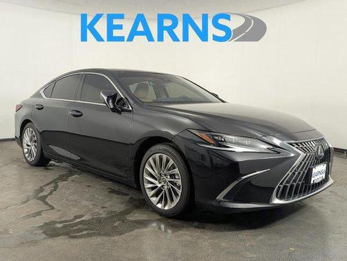 2023 Lexus ES 350 Ultra Luxury