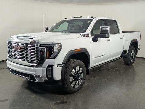 Summit White 2025 GMC Sierra 2500 Denali