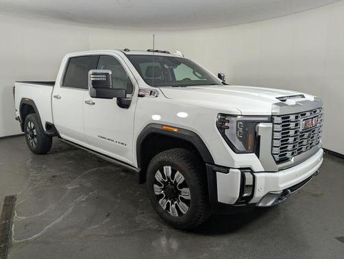 Summit White 2025 GMC Sierra 2500 Denali